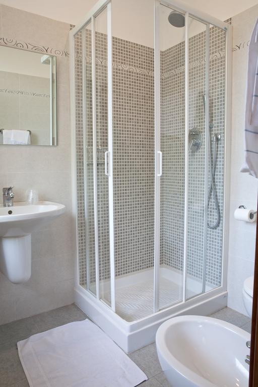 Hotel King Marina di Pietrasanta Habitación foto